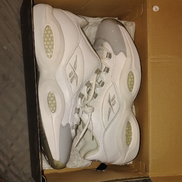 Reebok Other - Reebok Black and White Basketball Shoes